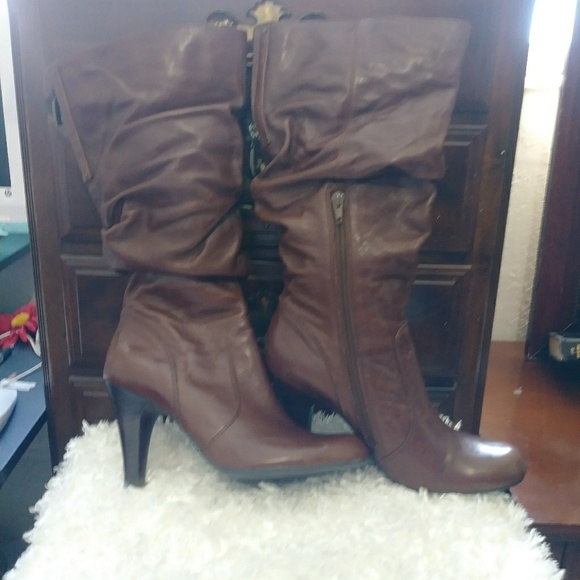 Guess Shoes - guess  brown boots